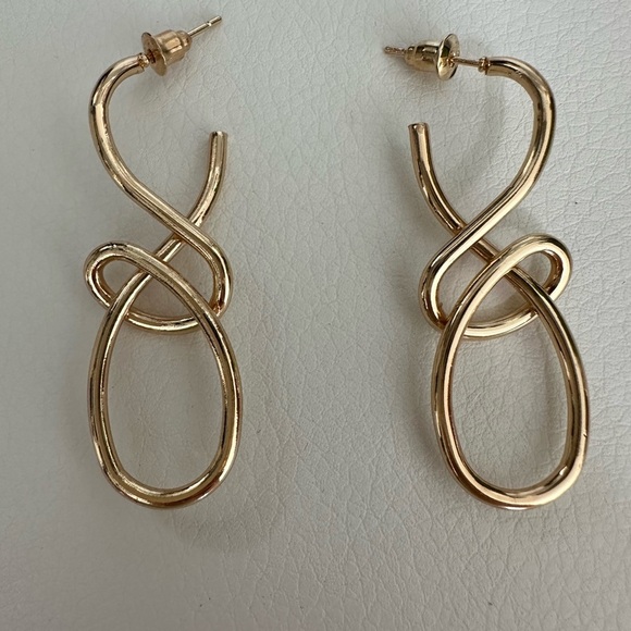 Geometric Fashion Earrings - Picture 7 of 11